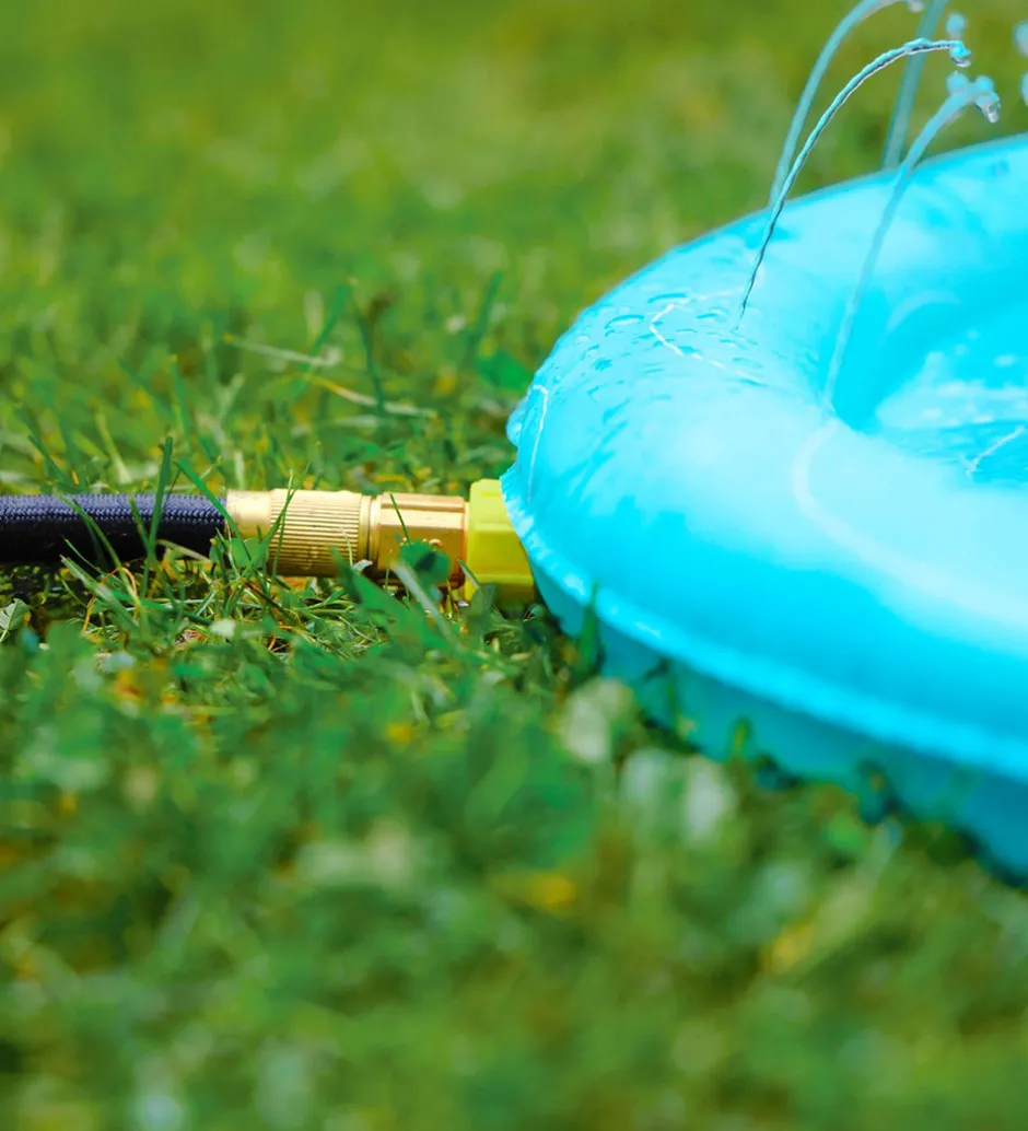 Vandleg|Badebassin*B. toys Sprinklermåtte - Splish 'n' Splash - 170 cm