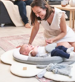Babynests*Babymoov Babynest - Cloudnest - Antikolik - Grå/Hvid