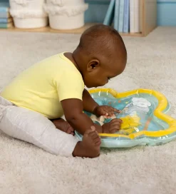 Bright Starts Aktivitetsmåtte m. Vand - Peter Plys - Tummy Time