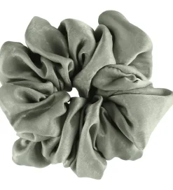 Scrunchies|Hårelastikker*By Stær Scrunchie - Isabella - Støvet Grøn