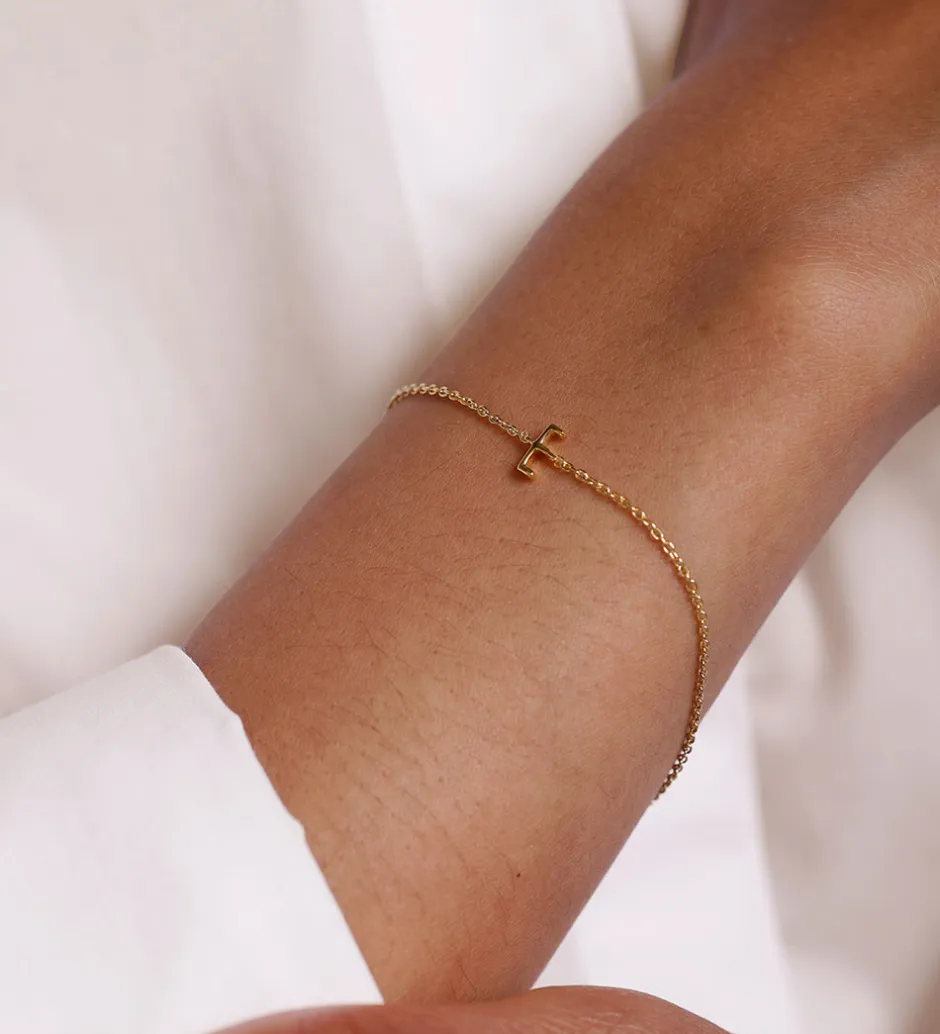 Smykker*Design Letters Armbånd - E - 18K Guldbelagt