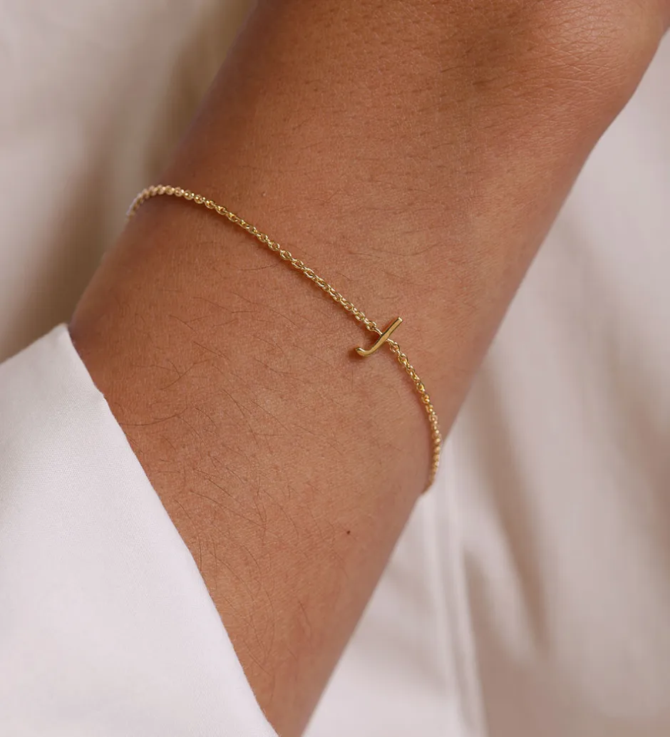 Smykker*Design Letters Armbånd - J - 18K Guldbelagt