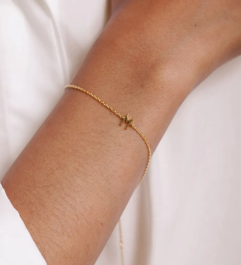 Smykker*Design Letters Armbånd - M - 18K Guldbelagt
