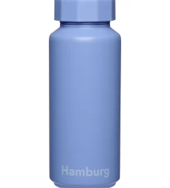Termoflasker|Spisetid*Design Letters Termoflaske - 500 ml - Hamburg - Sky Blue