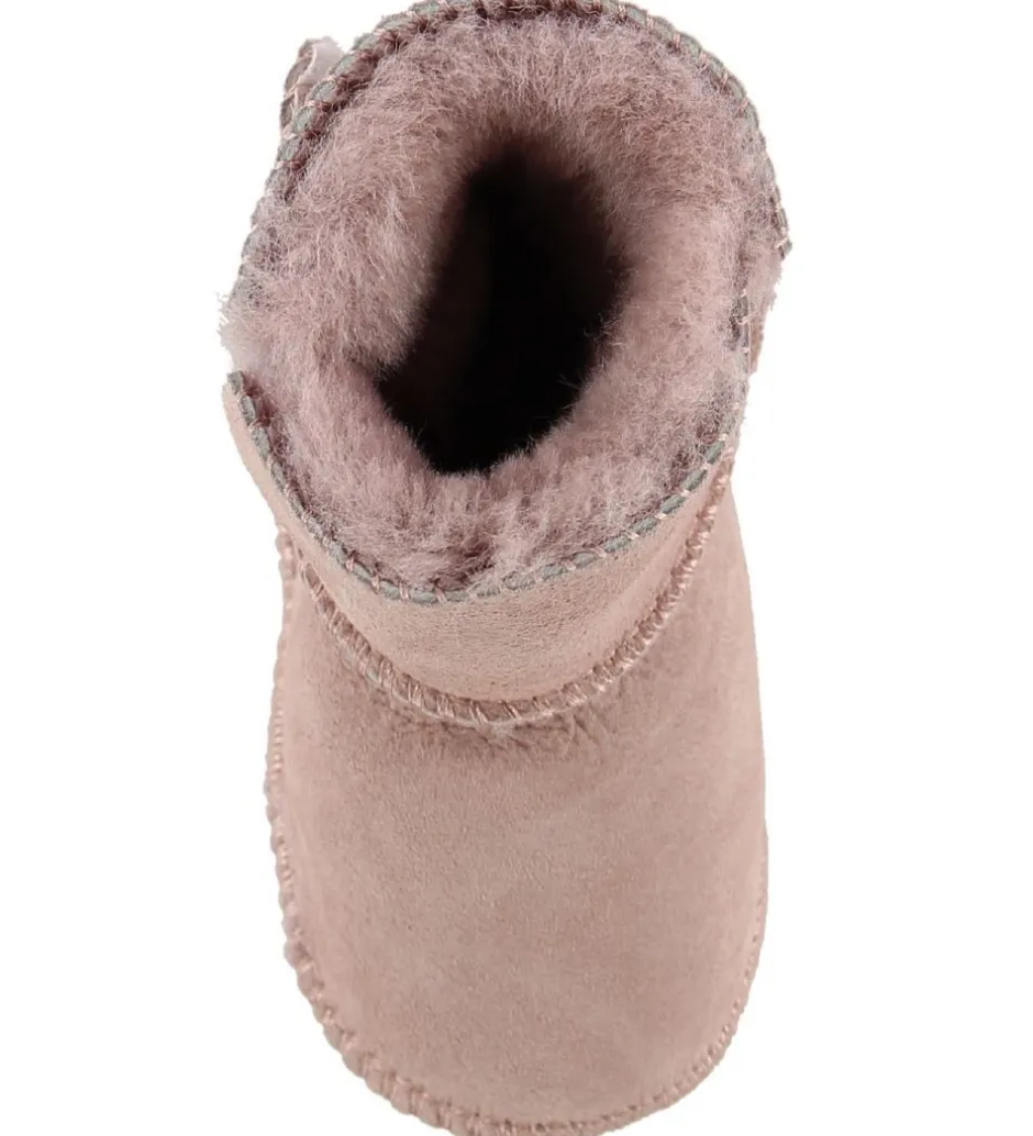 En Fant Lammeskindsfutter m. For - Rosa
