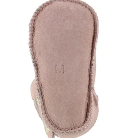 En Fant Lammeskindsfutter m. For - Rosa