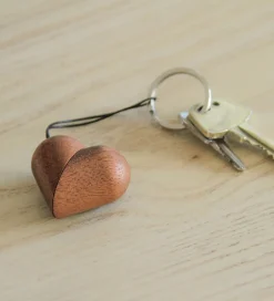 FableWood Hjerte-Nøglering - 5 cm - Natur