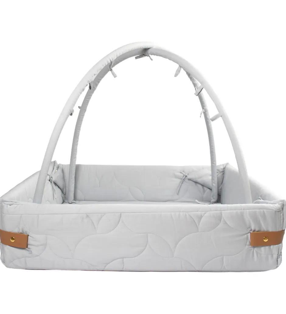 Babylegetøj|Aktivitetsstativer*Filibabba Aktivitetsnest - Soft Quilt - Pearl Blue