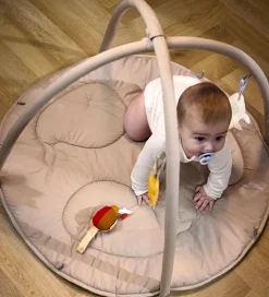 Babylegetøj|Aktivitetsstativer*Filibabba Aktivitetstæppe m. 3 Aktivitetslegetøj - Beige