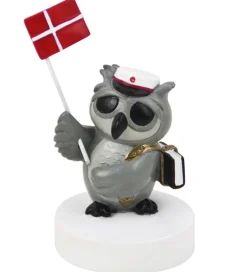 Pyntefigurer*Kids by Friis Ugle m. Bog Og Flag - Rød