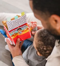 Babylegetøj*Lamaze Aktivitetslegetøj - Peek-A-Moo Friendly Barn