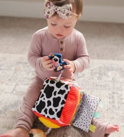 Babylegetøj*Lamaze Aktivitetslegetøj - Peek-A-Moo Friendly Barn