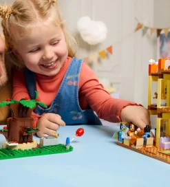 Lego®|Konstruktionslegetøj*LEGO® Bluey - Blueys Families Hus 11203 - 382 Dele