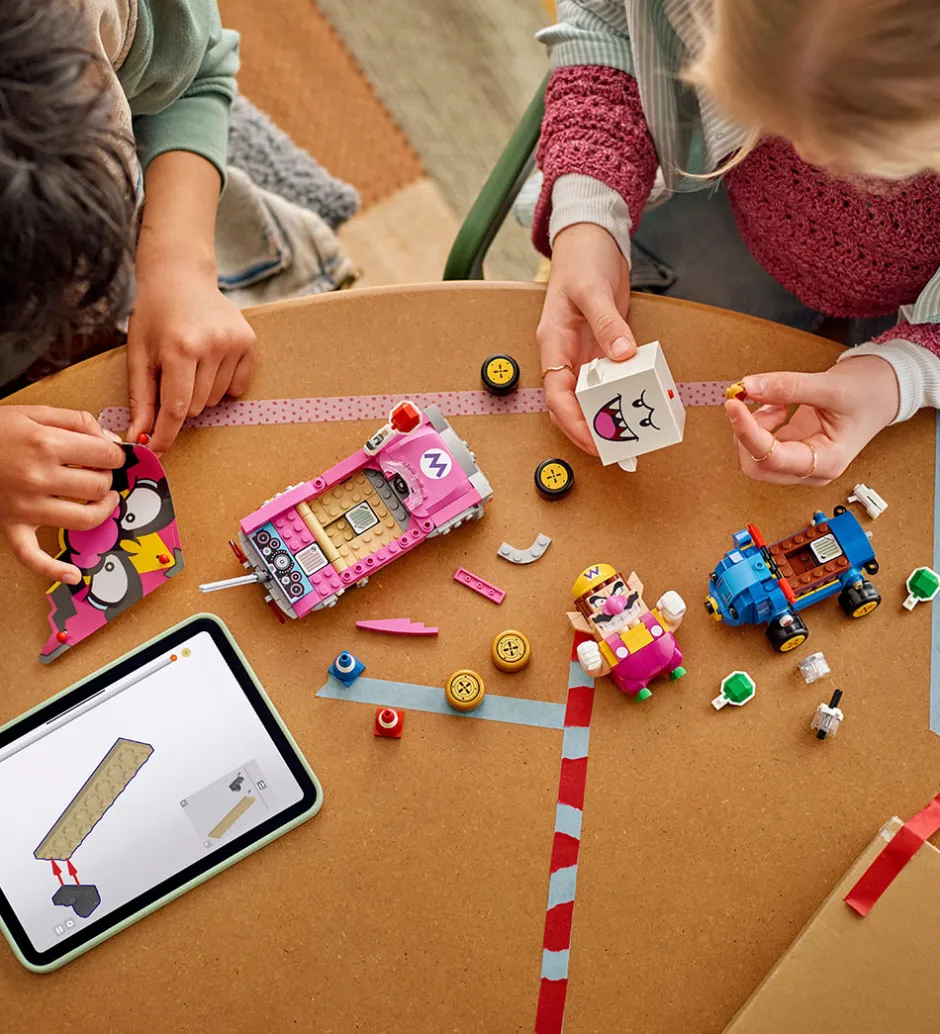 Lego®|Konstruktionslegetøj*LEGO® Super Mario - Mario Kart Wario Og King Boo 72038 - 512 Del