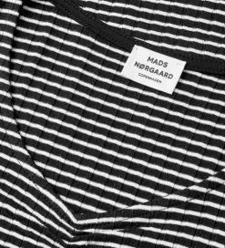Kjoler*Mads Nørgaard Kjole - Rib - Viskose - Tikina - Black/Vanilla Ice