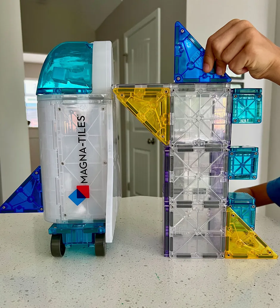 Magnetlegetøj*Magna-Tiles Magnetsæt - 32 Dele - Space + MicroMAGS