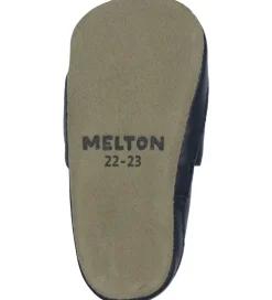 Melton Skindfutter - Dinosaur - Navy Academy