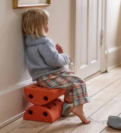 Motorisk Legetøj|Stole*MODU Børneskammel - 4 Dele - Burnt Orange/Dusty Green