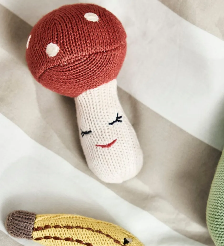 Gribelegetøj*OYOY Rangle - Strik - Mushroom - Offwhite/Rød