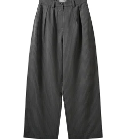 Basis*Sofie Schnoor Bukser - Malinasy - Dark Grey Striped