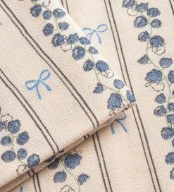 Stofbleer|Sovetid*Thats Mine That's Mine Babysvøb - 120x120 cm - Jana Svøb - Bell Flower
